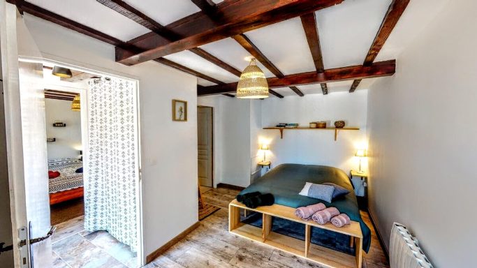 Location saisonnière confiée à La Clé des Champs – [BARBASTE]